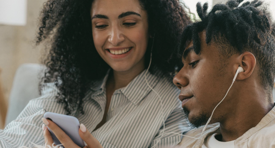 Love and Tech: Affordable Audio Gadgets 2025 and Gifts for Valentine’s Day